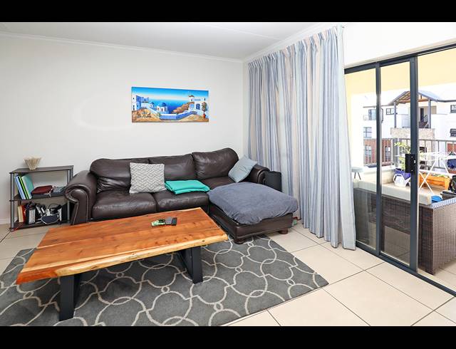 2 BEDROOM APARTMENT FOR SALE IN GREENSTONE HILL